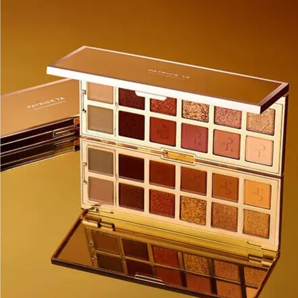PATRICK TA BEAUTY
Major Dimension II Rose Eyeshadow Palette
21.7 g - Picture 2 of 2